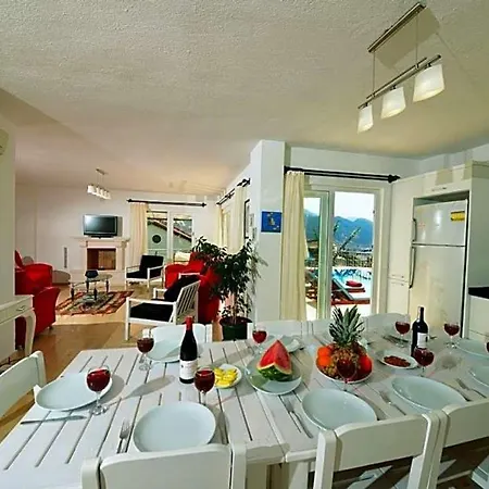 Villa Sleeps 12 Pool Wifi Kalkan