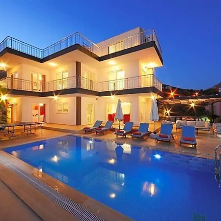 Vila Sleeps 12 Pool Wifi Kalkan